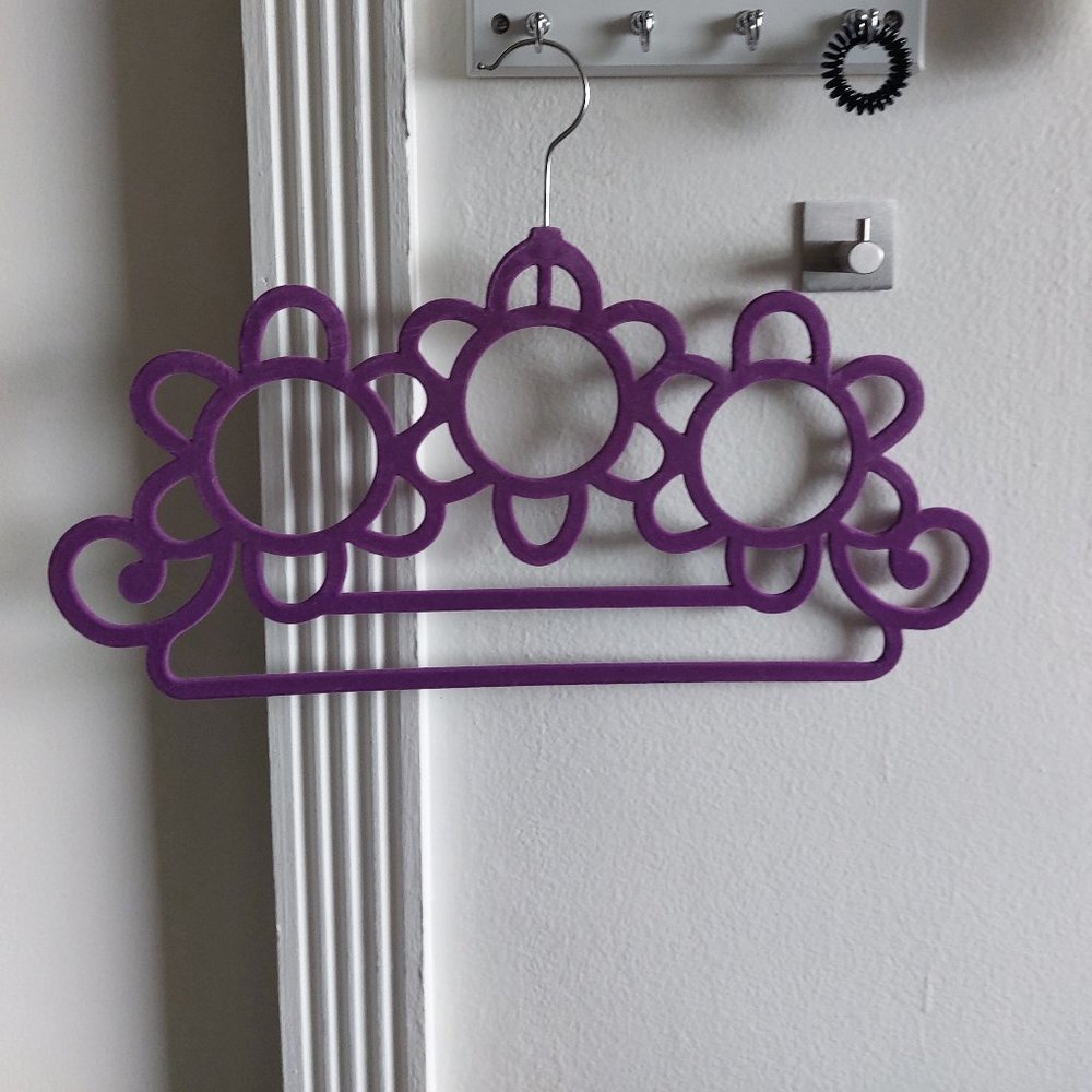 High Quality Durable Wooden Pants Hangers And Purple Belt Scarf or Jewelry